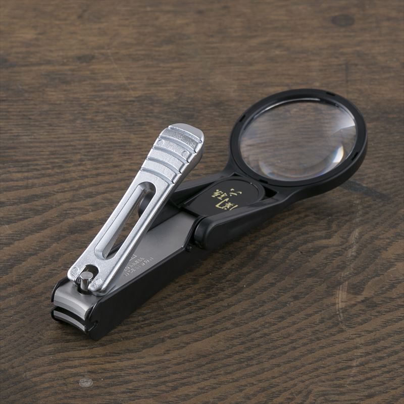 KAI Nail Clippers with Magnifier / Sekinomagoroku ESize M / Made in Japan