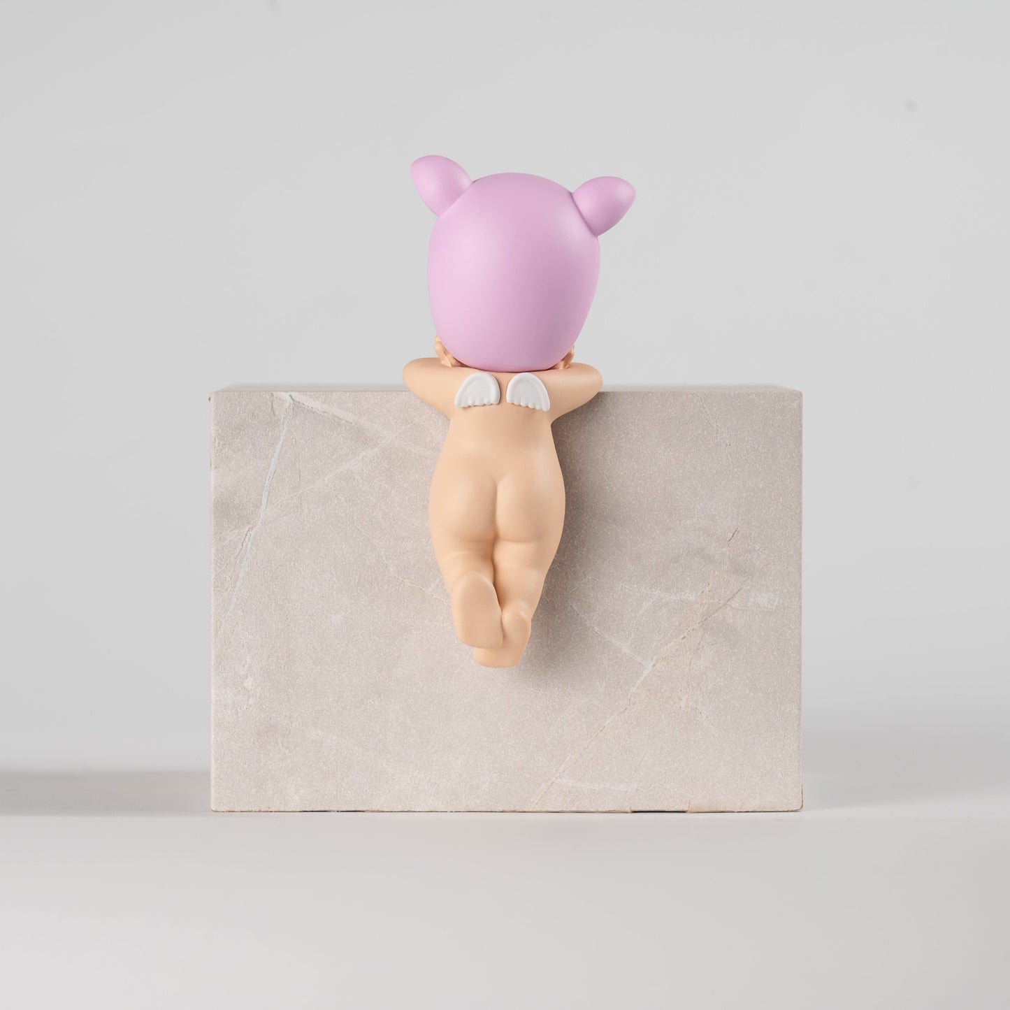 Sonny Angel Blind Box - HIPPERS - Dreaming Series Figure(Pig) Back