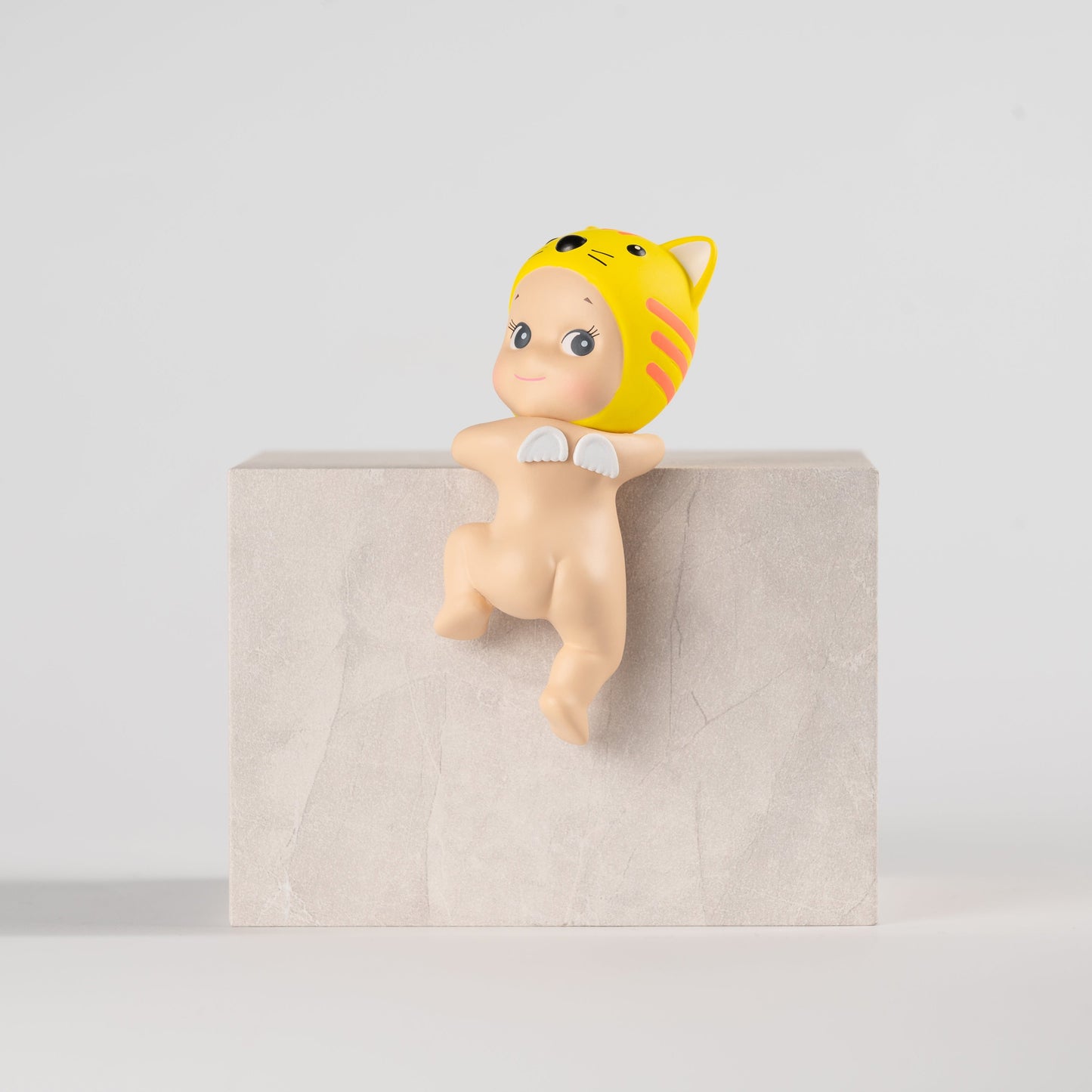 Sonny Angel Blind Box - HIPPERS - Looking Back Series Figure(Cat) Back