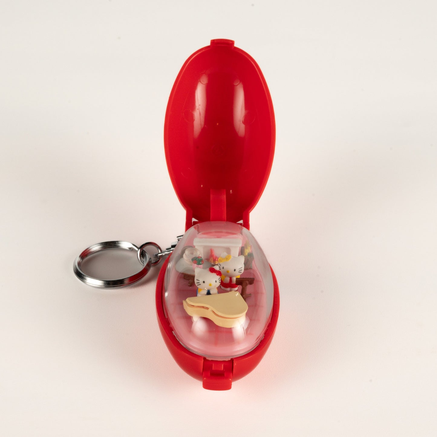 japanexclusive-vintage-hellokitty-pocket-critters-wind-up-toy-hellokitty_mimmy-otakupopmall-03