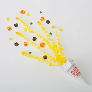 Cup Noodles from Japan / Cracker Set – 4 Sticks