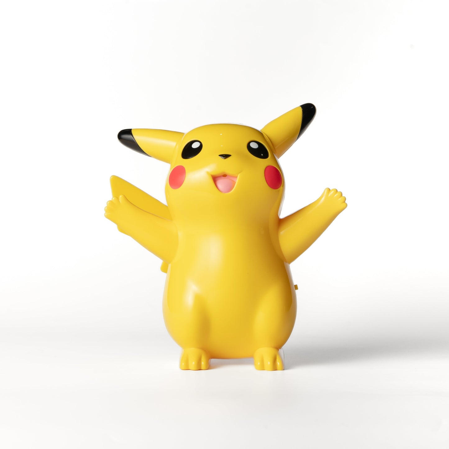 Pokémon / Talking Light Up Figure Toy - Pikachu