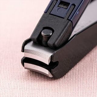 KAI Nail Clippers / Sanrio Collaboration Design (Hello Kitty Plum Blossom) S Size Edge / Japan Shop Exclusive