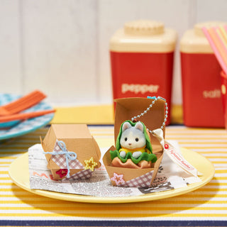 Japan Exclusive_Sylvanian Families / Husky Baby Keychain - Hamburger - Japan Original03