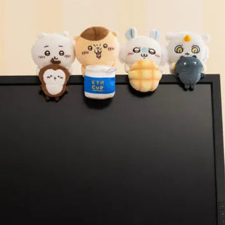 chiikawa-desktop-hanging-plush-chiikawa-beetle-02