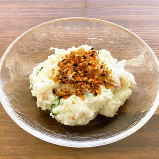 gomanokura-chili-crunch-toasted-sesame-furikake-rayu-goma04