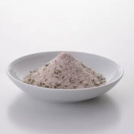 gujo-wasabiya-rock-salt-with-dried-wasabi-and-grinder04