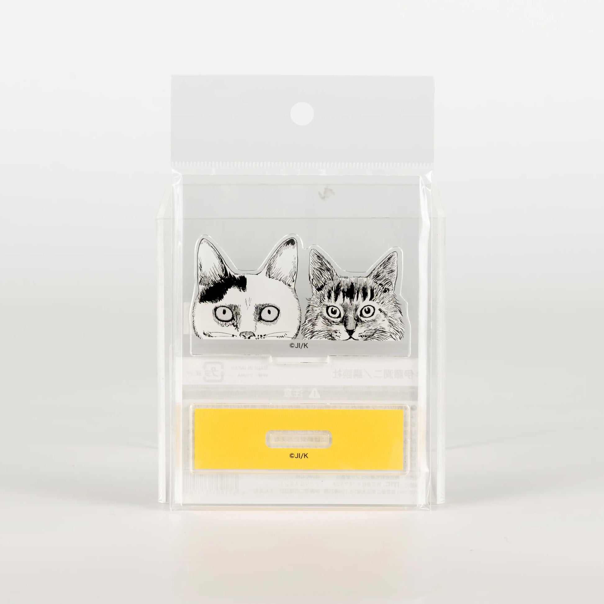 otakupopmall-junji-ito-acrylic-stand-yon-and-mu-01