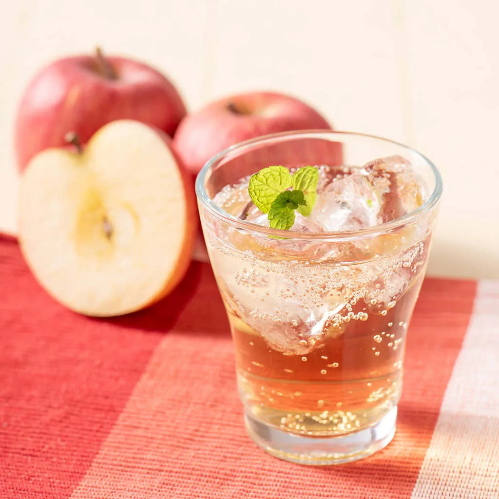 kuze-fuku-co-drinking-black-vinegar-apple03