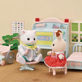 sylvanian-families-caring-doctor-set-time-for-a-checkup-02