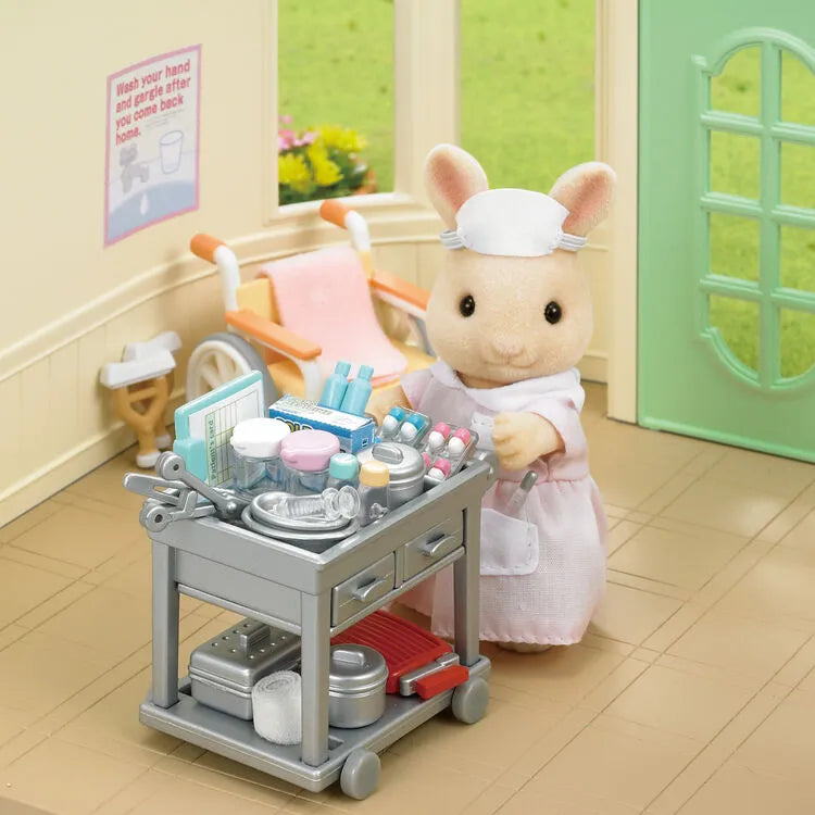 sylvanian-families-lovely-nurse-set02