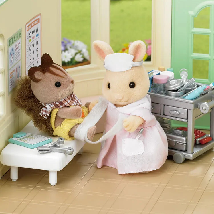 sylvanian-families-lovely-nurse-set03